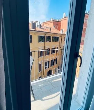 Sun Street Apartment *