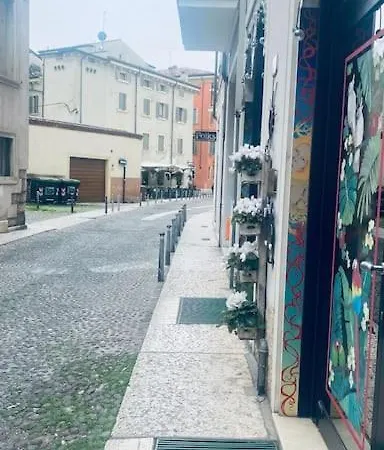 Sun Street