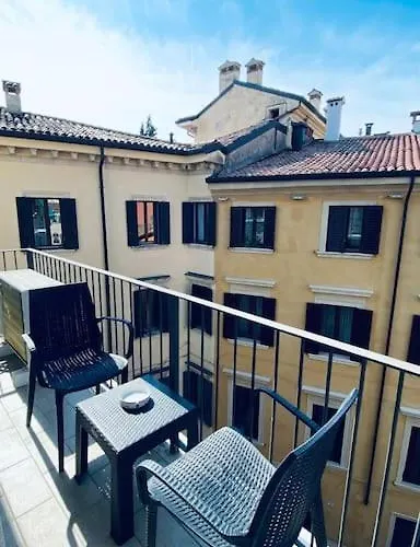 Apartment Sun Street