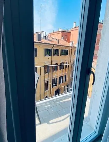 Sun Street Apartment *